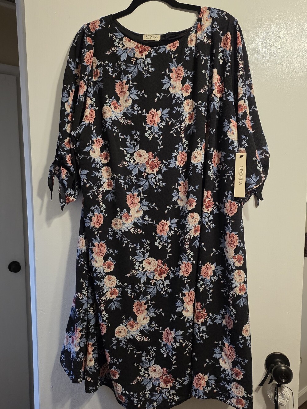 Kiyonna 2x Blue Floral Midi Dress with Peach Pink and Blue Blooms NWT Plus Size